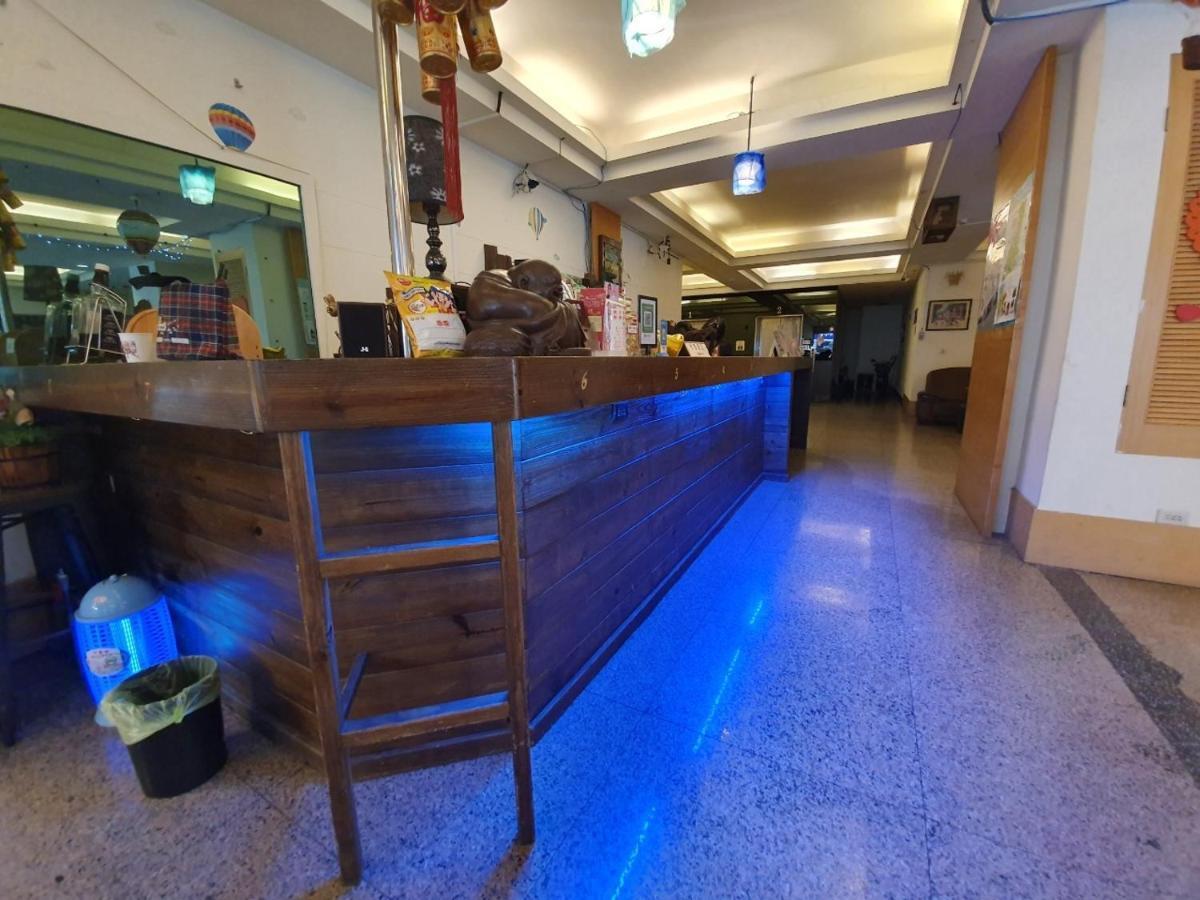 Melody Hotel T'ai-tung Exteriör bild